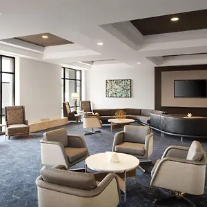 Courtyard Airport Hotel